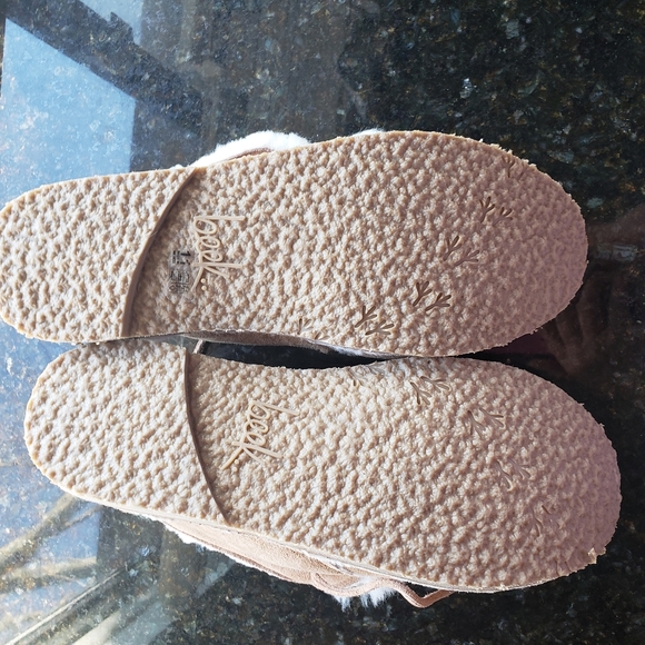 BEEK Penguin Genuine Shearling Bootie Sz11 - Picture 9 of 12